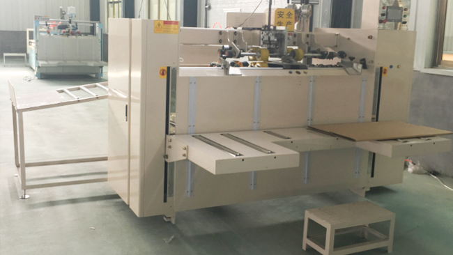 紙箱釘箱機(jī)在釘箱過程中有那些特點(diǎn)與要求呢？